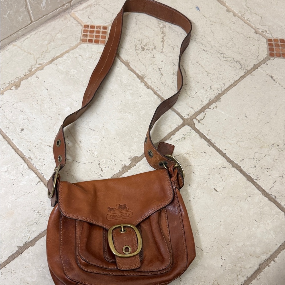 Coach vintage all leather tan bag.